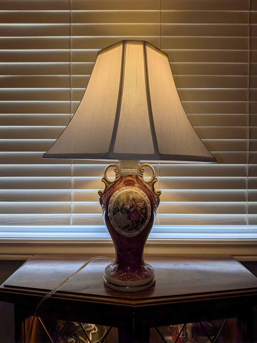 Mid-century Rococo Style Burgundy & Gold Porcelain Figural Urn Table Lamp - Picture 7 of 16